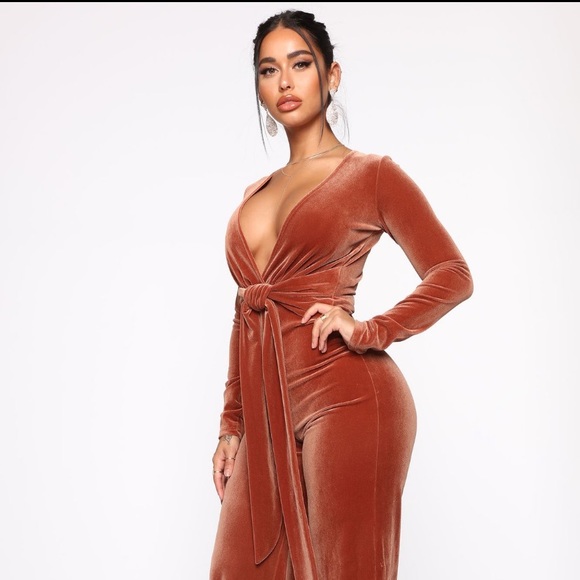 Velvet jumpsuit - Picture 4 of 5